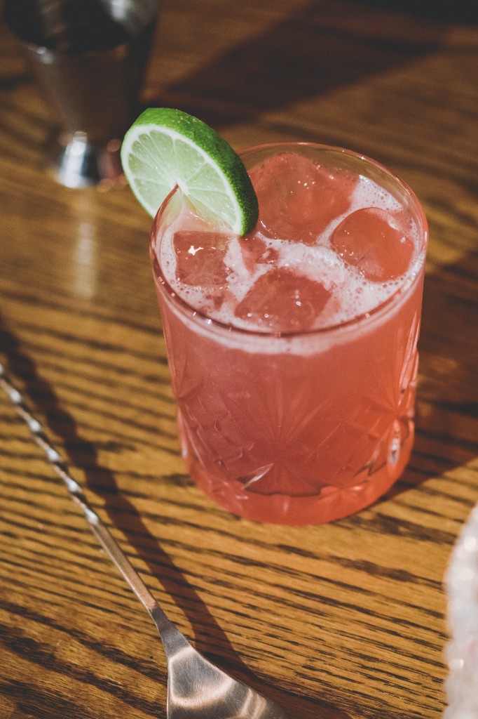 Au bar — Gin Framboise & Lime