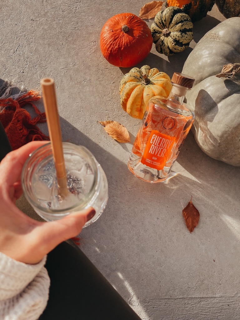 The world of Lychee & Tangerine Gin